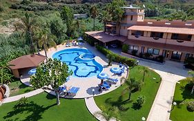 Hotel Villaggio Old River